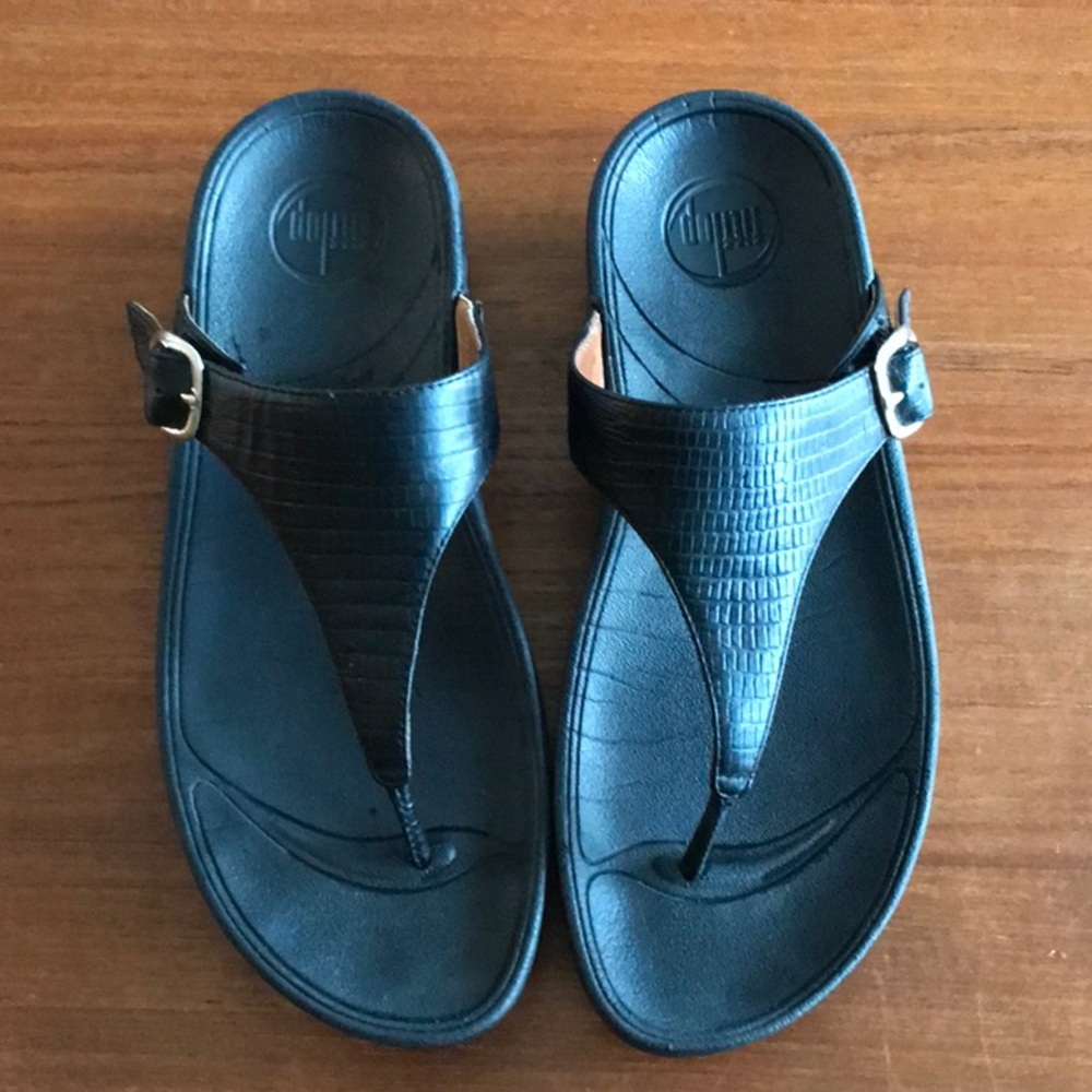 FITFLOP BLACK BUCKLE SANDALS SIZE 7